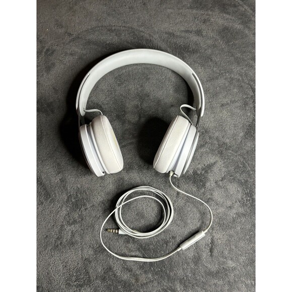 Apple Beats EP On-Ear Wired Headphones White Used Working